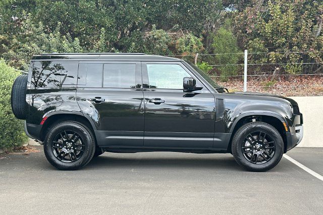 Used 2025 Land Rover Defender 110 S AWD/4WD image 6