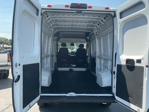 Used 2021 RAM ProMaster 2500 FWD image 8