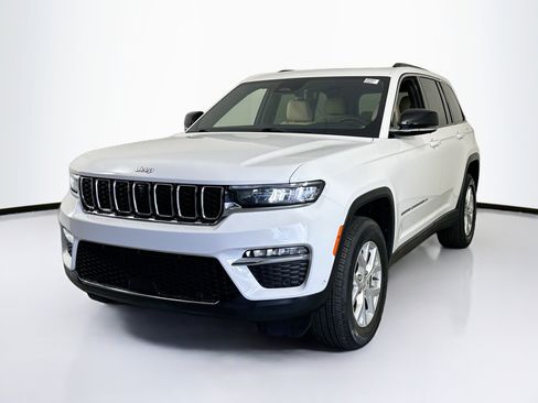 Used 2023 Jeep Grand Cherokee Limited w/ Luxury Tech Group II image 1