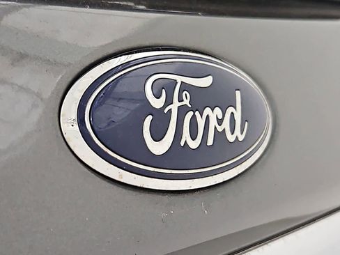 Used 2022 Ford Explorer 4WD w/ Class IV Trailer Tow Package image 11