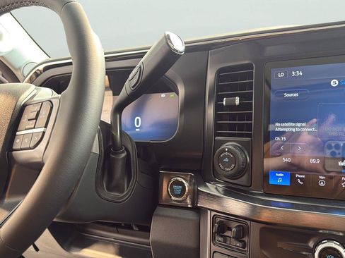New 2026 Ford F250 Lariat w/ Black Appearance Package AWD/4WD image 28
