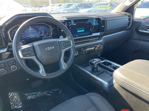 Used 2023 Chevrolet Silverado 1500 RST w/ Z71 Off-Road Package image 12