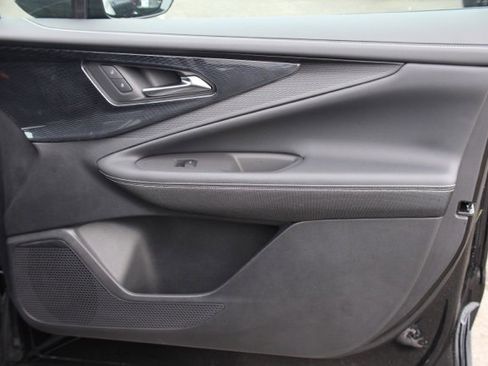 New 2025 Chevrolet Blazer EV LT w/ Midnight/Sport Edition image 30