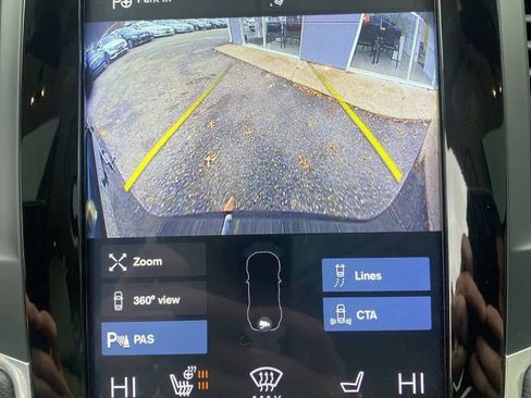 Used 2019 Volvo XC90 T5 Momentum w/ Advanced Package image 19