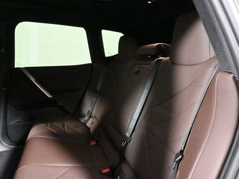 New 2026 BMW iX xDrive60 image 4