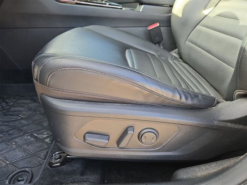 Used 2023 Kia Sportage SX Prestige image 17