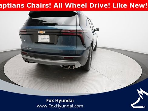 Used 2025 Chevrolet Traverse LT image 36