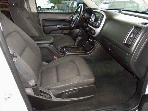 Used 2016 GMC Canyon SLE image 8