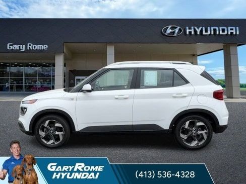 Certified 2023 Hyundai Venue SEL w/ Cargo Package FWD image 5