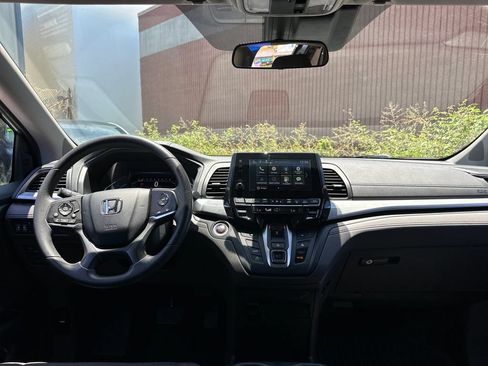 Used 2019 Honda Odyssey EX image 13