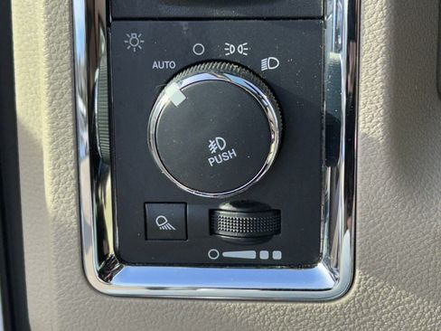 Used 2016 RAM 1500 Laramie Longhorn w/ Convenience Group image 23