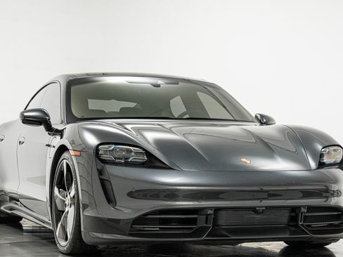 Used 2021 Porsche Taycan Turbo S image 3