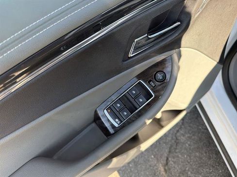 Used 2014 Chevrolet Impala LT w/ Premium Seating Package image 15