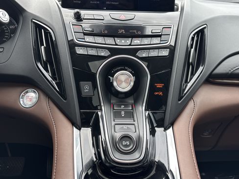 Used 2019 Acura RDX AWD w/ Advance Package image 25
