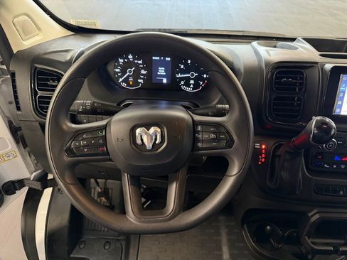 Used 2024 RAM ProMaster 2500 w/ Convenience Group image 34