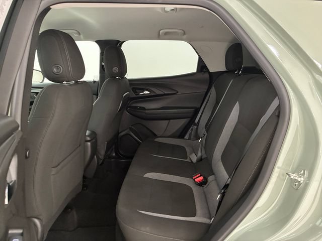 Used 2025 Chevrolet TrailBlazer LT AWD/4WD image 18