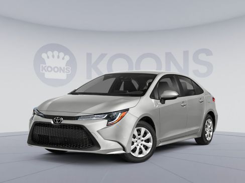 Used 2021 Toyota Corolla LE FWD image 1