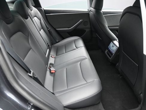Used 2025 Tesla Model 3 Long Range image 29