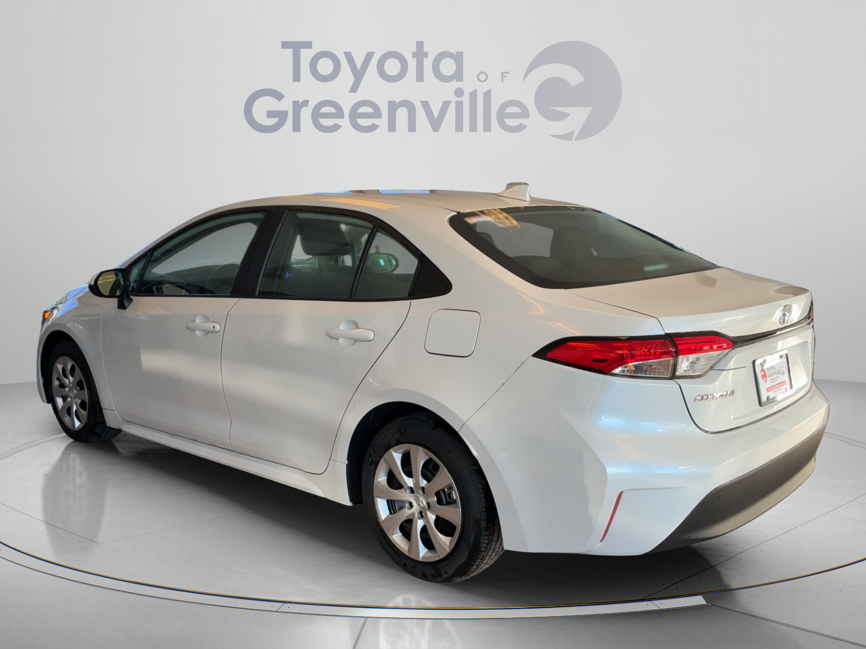 Certified 2024 Toyota Corolla LE FWD image 4