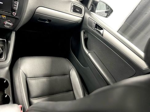 Used 2015 Volkswagen Jetta SE image 20