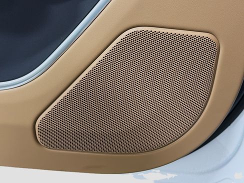 New 2026 Land Rover Range Rover Long Wheelbase SE AWD/4WD image 22