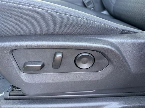 Used 2025 Chevrolet Silverado 1500 LT Trail Boss w/ Convenience Package II image 15