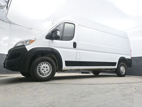 Used 2025 RAM ProMaster 2500 w/ Convenience Group FWD image 31