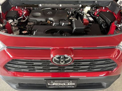 Used 2025 Toyota RAV4 XLE Premium w/ Weather Package AWD/4WD image 25