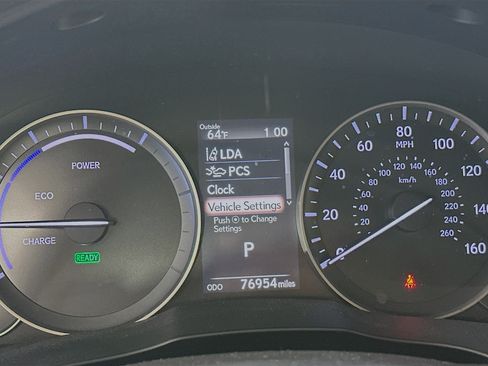 Used 2017 Lexus ES 300h w/ Luxury Package FWD image 19