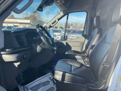 New 2026 Ford Transit 250 148 Medium Roof RWD image 14