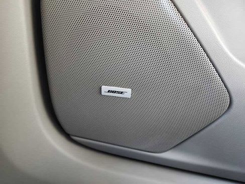 Used 2025 Cadillac XT6 Premium Luxury w/ LPO, Floor Liner Package image 19