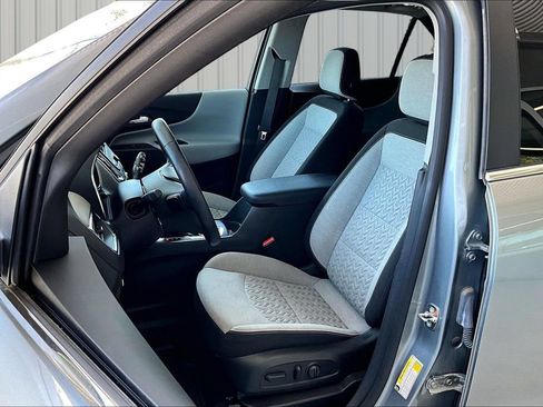 Used 2023 Chevrolet Equinox LT w/ Driver Convenience Package FWD image 15
