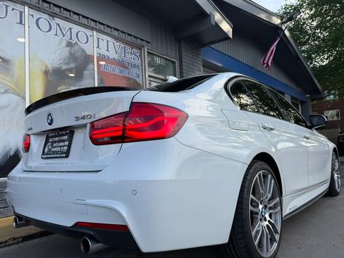 Used 2018 BMW 340i xDrive Sedan w/ Premium Package AWD/4WD image 3