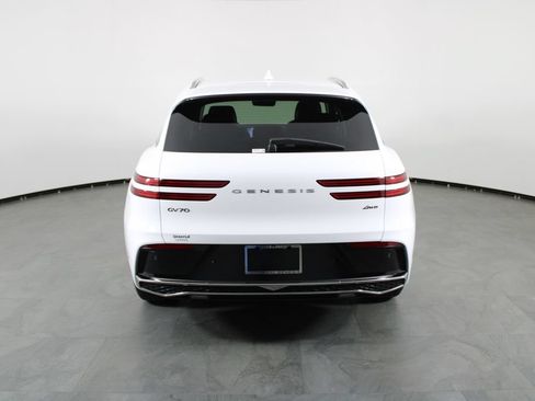 Used 2026 Genesis GV70 2.5T AWD/4WD image 9