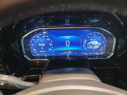 Used 2024 Chevrolet Silverado 1500 ZR2 image 16