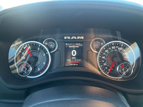 Used 2021 RAM 3500 Big Horn w/ Towing Technology Group B image 9