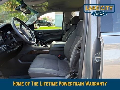 Used 2017 Chevrolet Suburban LS w/ All-Season Package AWD/4WD image 7