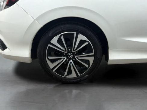 Used 2017 Honda Civic EX-T image 27
