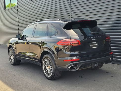 Used 2018 Porsche Cayenne Platinum Edition AWD/4WD image 4