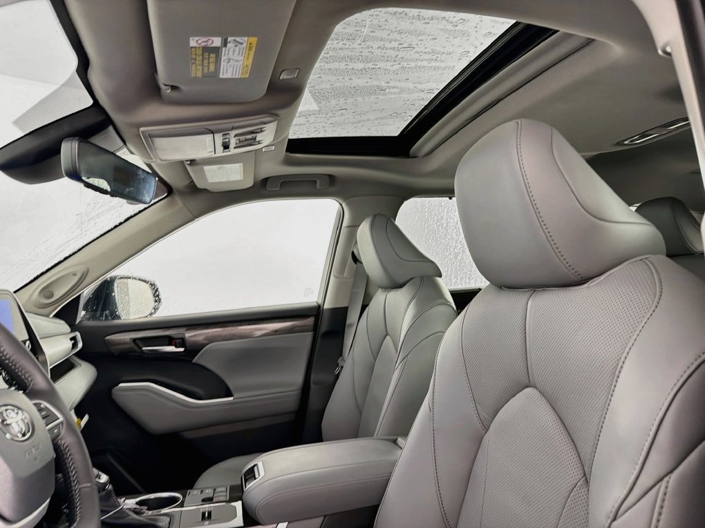 New 2026 Toyota Highlander Limited AWD/4WD image 32