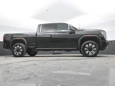 New 2026 GMC Sierra 2500 Denali w/ Denali Reserve Package AWD/4WD image 44