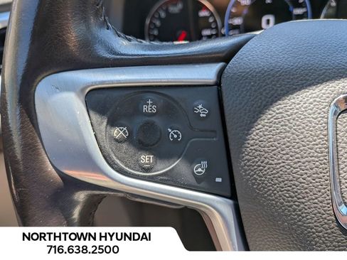 Used 2021 GMC Acadia SLT w/ Technology Package AWD/4WD image 30