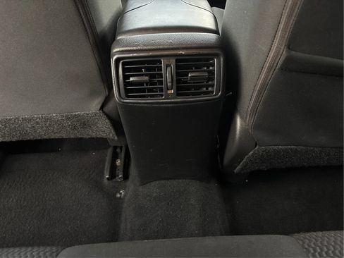 Used 2019 Nissan Rogue Sport S w/ Appearance Package AWD/4WD image 28