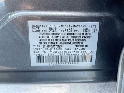 Used 2025 Nissan Sentra SV w/ Trunk Package image 31