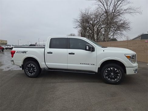 Used 2018 Nissan Titan PRO-4X w/ Pro-4x Utility Package image 5