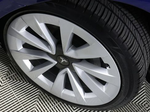 Used 2021 Tesla Model 3 Standard Range Plus RWD image 43