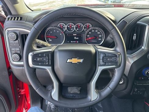 Used 2022 Chevrolet Silverado 2500 LT w/ Convenience Package image 11