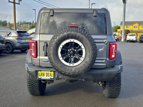 Certified 2022 Ford Bronco Badlands w/ Sasquatch Package image 8