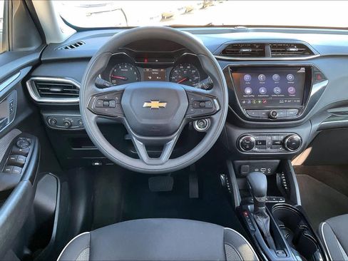 Certified 2023 Chevrolet TrailBlazer LT w/ Convenience Package image 6