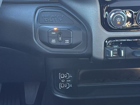 Used 2025 RAM 2500 Lone Star image 26